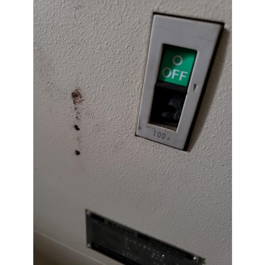 C3A【棚埼玉イ飯020219-5有】15KVA 1Φ 200V ＋−1%出力 ボルテージレギュラー SVC2075 点灯検査 スイッチ交換必要 |  | 07