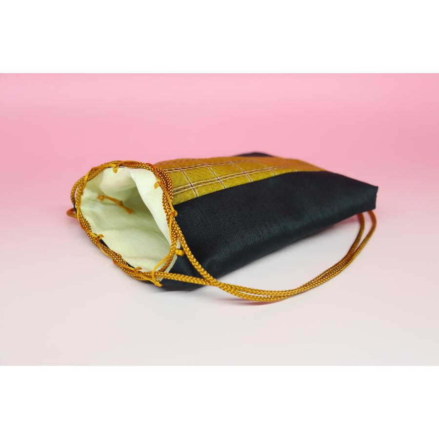 本場黄八丈 手織 和装小物 巾着袋 高麗屋格子柄 町娘 可愛い U-2225 本場黄八丈 手織 和装小物 巾着袋 高麗屋格子柄 町娘 可愛い U