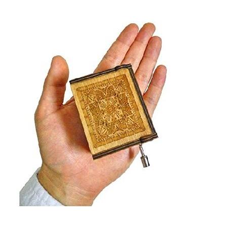 高額クーポン配布中 Biscount The Lord of The Rings Movie Theme Music Box Wooden Engraved Hand Crank Musical Toy