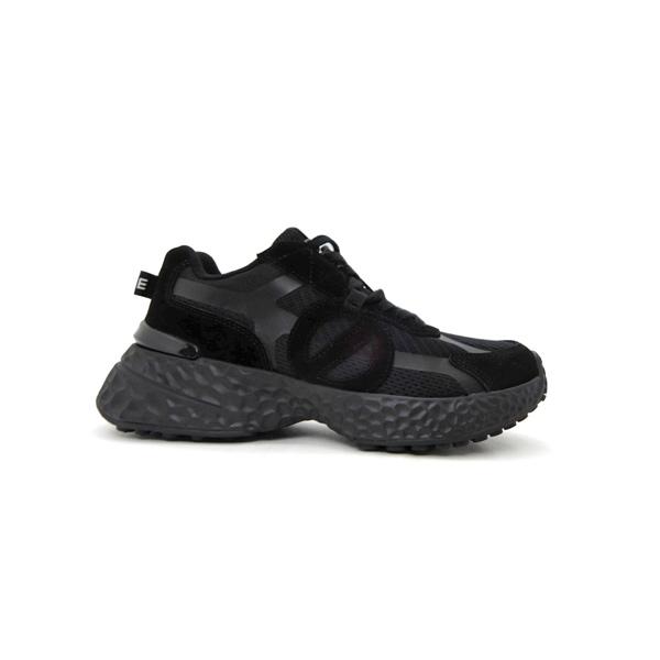 NO NAME（ノーネーム） セール【29,700円の品】NO NAME スニーカー 黒
