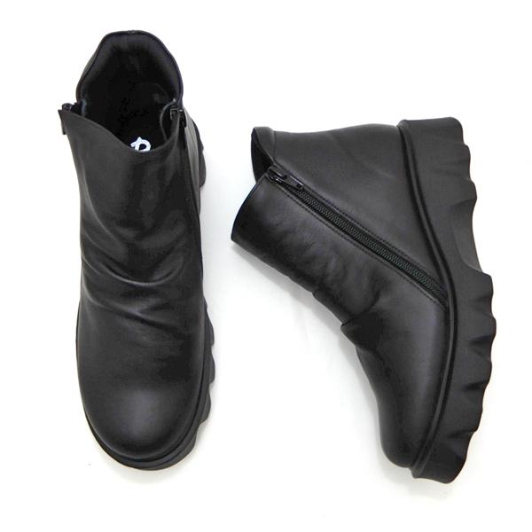 fitfit ブラックショートブーツ 内側ジッパー付き 24.0㎝ 新品同様
