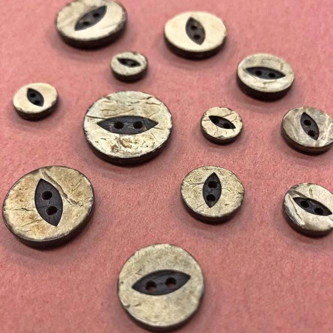 木ボタン ウッド ボタン 天然 猫目10mm 21mm C240 C240 ボタンとファスナーの服飾店999 通販 Yahoo ショッピング