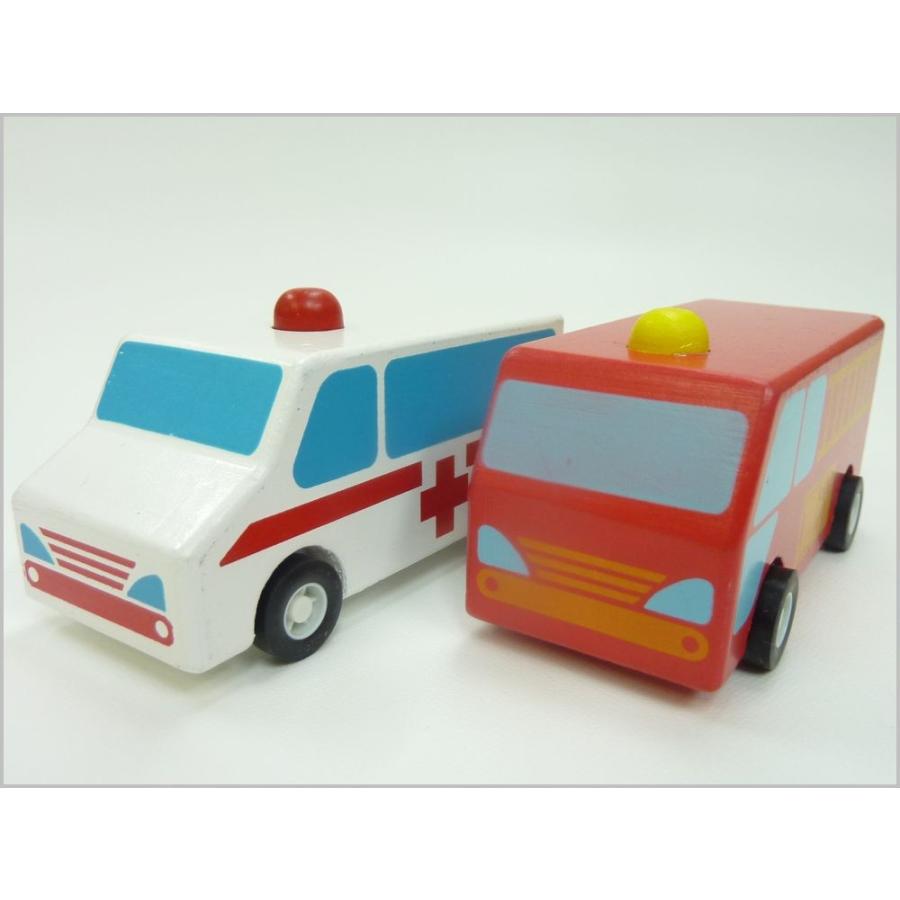 送料無料 通常地域 Hat Trick ハットトリック Wooden Dash Cars木製プルバックミニカー２台 消防車 救急車 A Kind あきんど 通販 Yahoo ショッピング