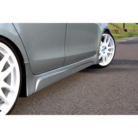 NCP91 ヴィッツRS サイドステップ　左右セット SHORIN ショーリン」ヴィッツ RS（NCP91）後期用サイドステップ