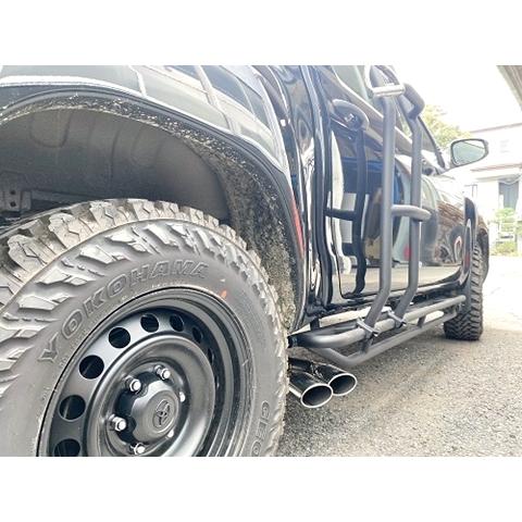 サクソン/SUXON」ハイラックス（GUN125/2GD）用サイドステップx左右