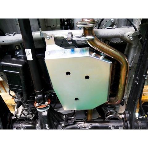 タニグチ TANIGUCHI」ジムニー（JB64/JB74）用タンクガード : 総合カー