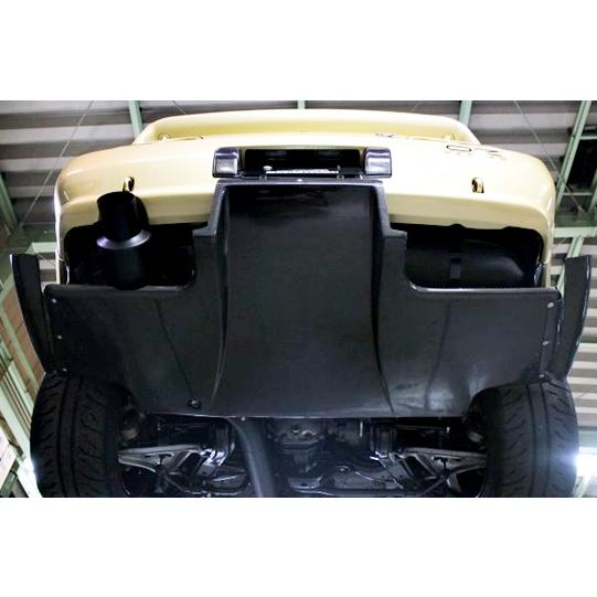 R33 セダン　マッドガード　リアアンダー　ecr33 スカイライン 美品！ R33系 トップシークレット リアマッドガード左右 KL0にて塗装