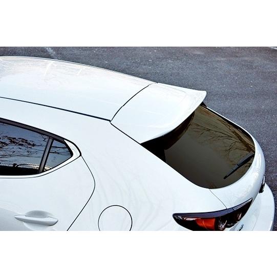 ガレージベリー Vary」MAZDA3（BPFP）FAST BACK用リアルーフスポイラー