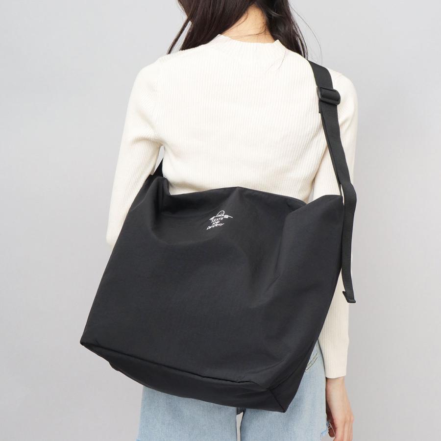 THRASHER（スラッシャー） マークゴンザレス バッグ ショルダーバッグ