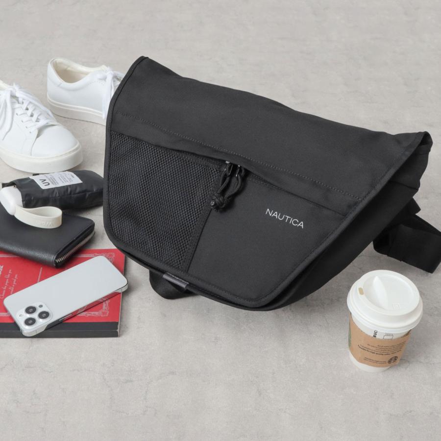 NAUTICA（ノーティカ） メッセンジャーバッグ ボディバッグ 斜め掛け