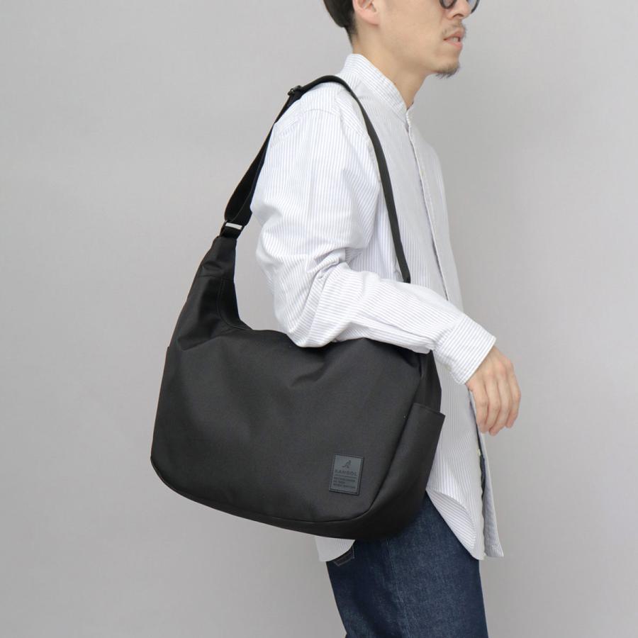 KANGOL カンゴール ショルダーバッグ メンズ レディース 斜めがけ バッグ A4 通勤 通学 ラバータグ ロゴ 舟形 バナナ型 黒 ブラック ギフト | KANGOL | 12