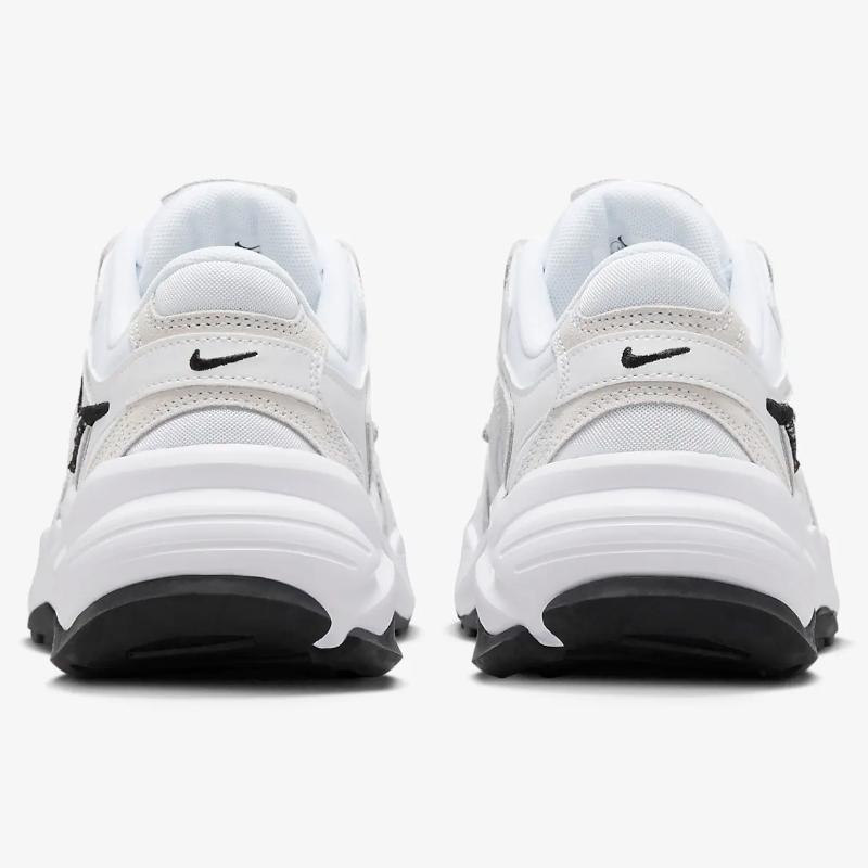 NIKE BOARDING／LUNARENDER／24cm／希少品 NIKE W AIR MAX SNDR SAFETY ORANGE/WHITE-BLACK（ナイキ ウィメンズ