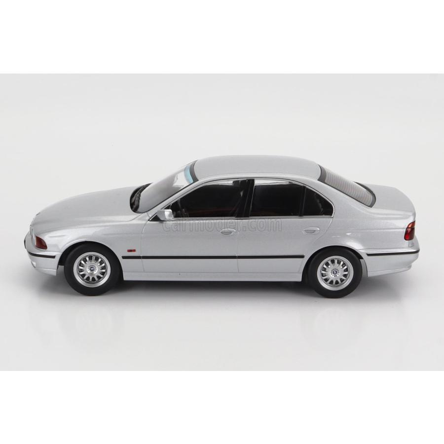 世界的に ミニカー 1/18 BMW 5シリーズ 530d KK-SCALE 1/18 BMW 5-SERIES 530d (E39) SEDAN 1995 SILVER KKDC181051