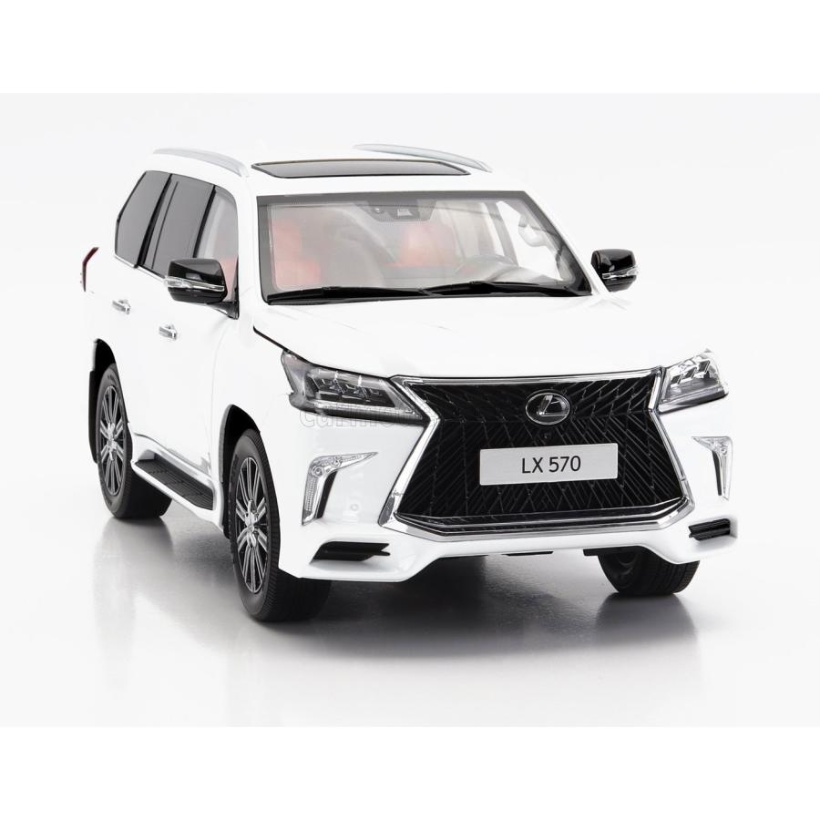 トヨタ ミニカー 1/18 レクサス LX570 SUV LCD-MODEL LEXUS 2022 WHITE