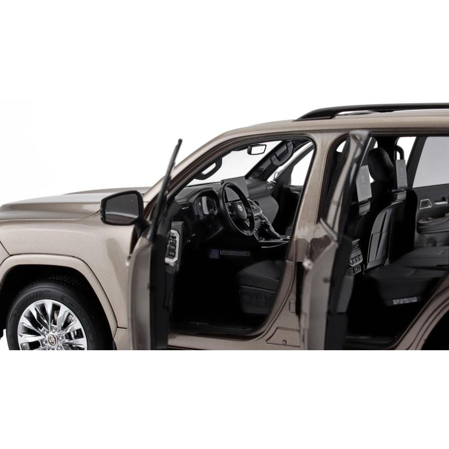 【新品未開封】ランドクルーザー300 ミニカー トヨタ ミニカー 1/18 ランドクルーザー 300-ZX SUV LCD-MODEL