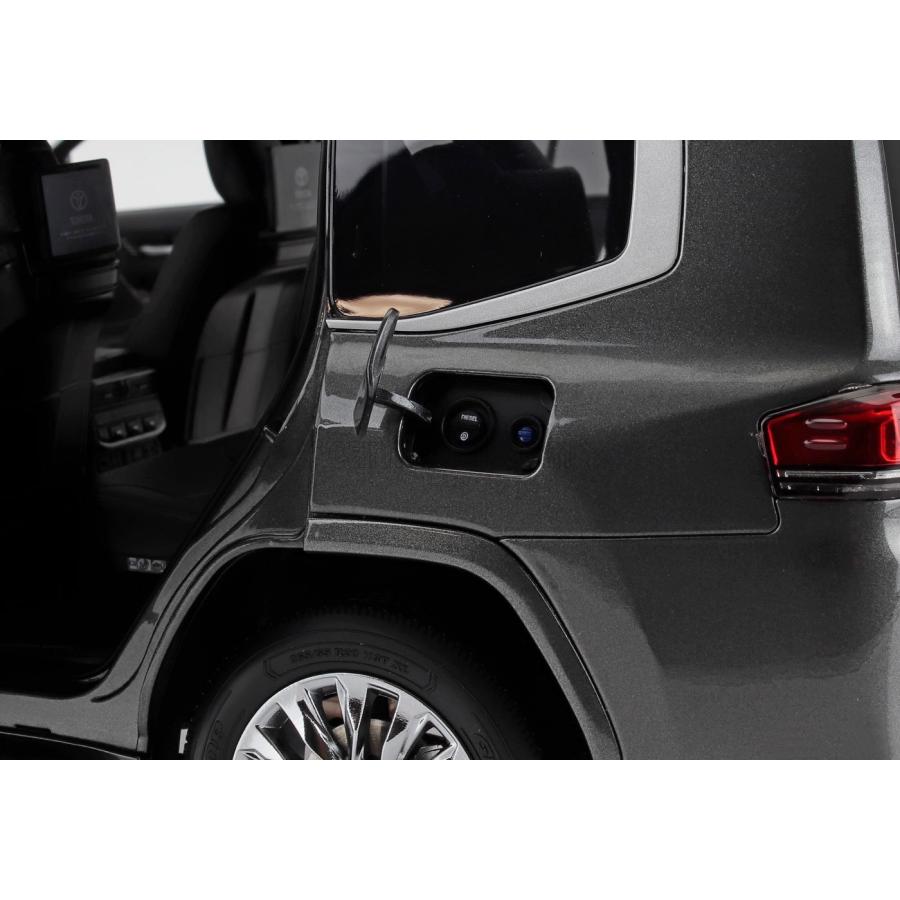 新発売 LCD 1/18 トヨタ ランドクルーザー LC300 ZX ミニカー 液晶ダイキャストモデル 1/18 スケールランドクルーザー LC300