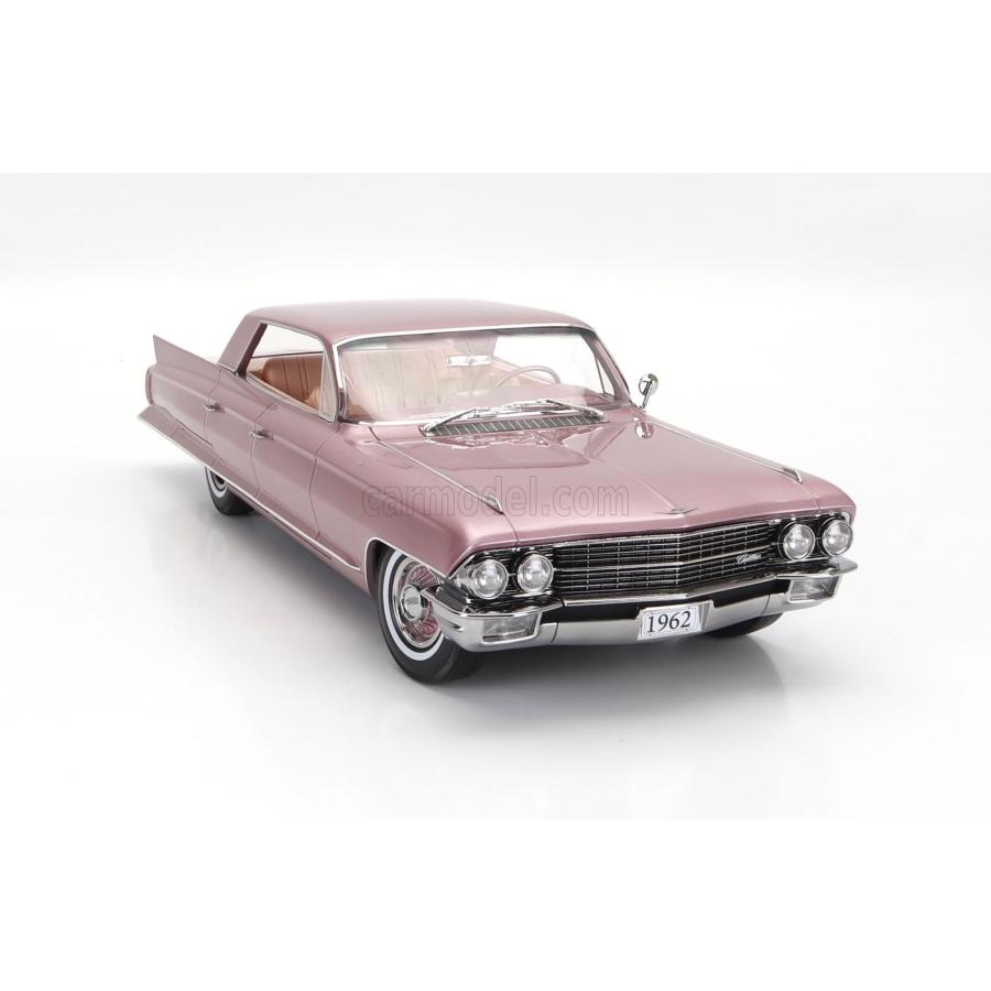 ミニカー アメ車 1/18 キャデラック セダン STAMP-MODELS