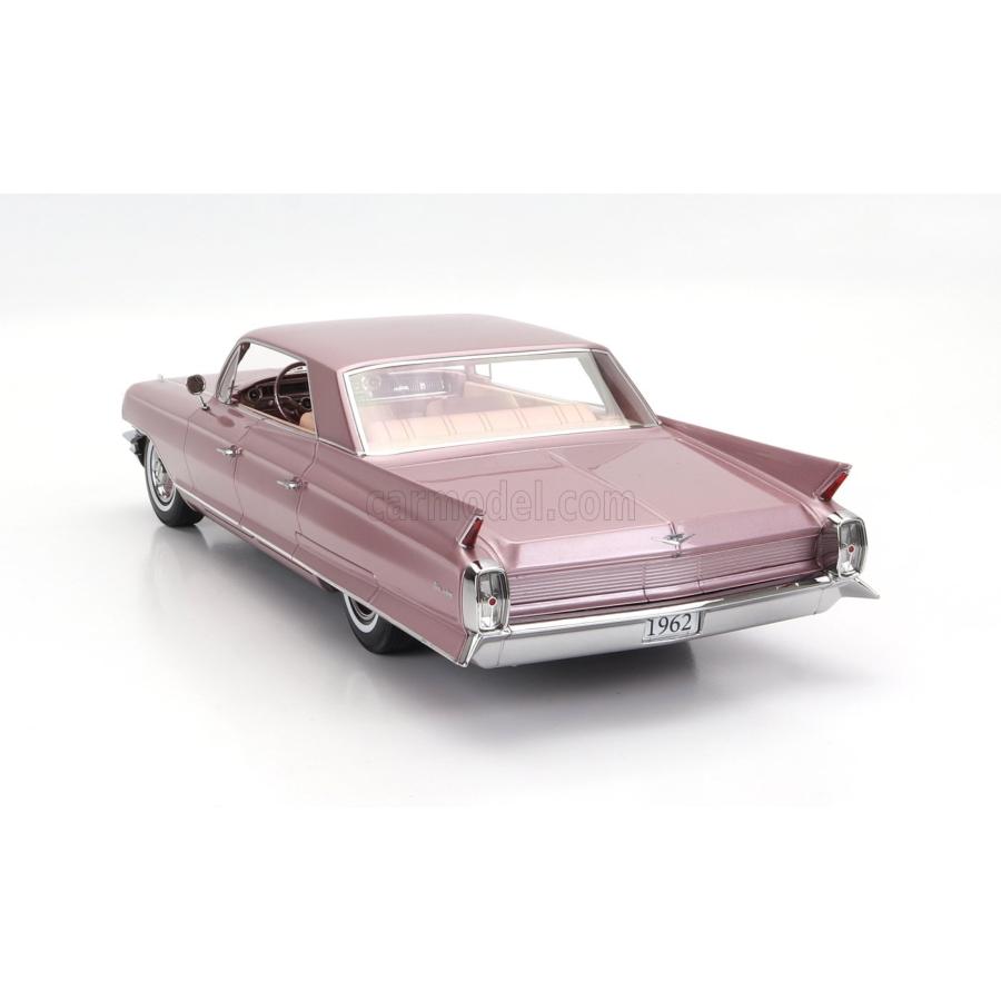 ミニカー アメ車 1/18 キャデラック セダン STAMP-MODELS