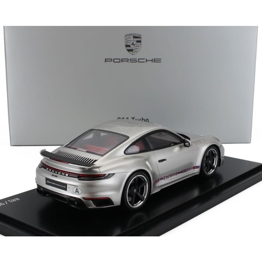 ポルシェ 911 シルバーミニカー 1/64スケール MINI GT「ポルシェ911 Turbo S」(GT