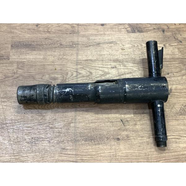 TOKU/東空 10番 15kg 軽量型コンクリートブレーカー TCB-130B 丸 TOKU/東空 10番 15kg 軽量型コンクリートブレーカー TCB-130B 丸