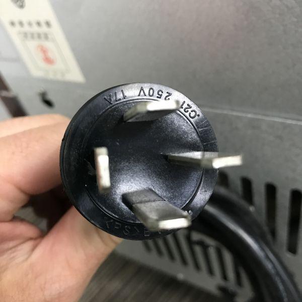 大和冷機 リーチイン冷蔵ショーケース 453UJ 中古 4ヶ月保証 2018年製 