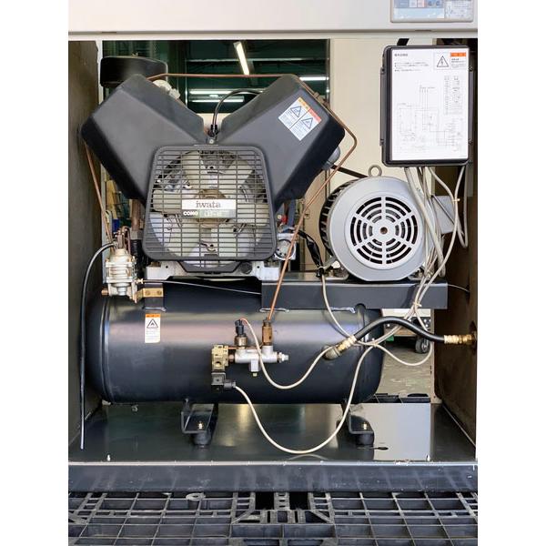 アネスト岩田 3.7kW 5馬力 給油式パッケージコンプレッサー アネスト岩田 3.7kW 5馬力 給油式パッケージコンプレッサー