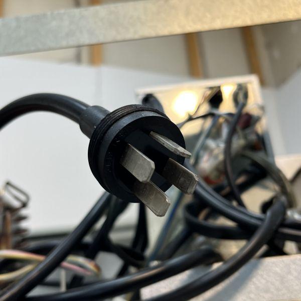 大和冷機 縦型冷凍冷蔵庫 533S2-EC 中古 1ヶ月保証 2018年製 三 大和冷機 縦型冷凍冷蔵庫 533S2-EC 中古 1ヶ月保証 2018年製 三