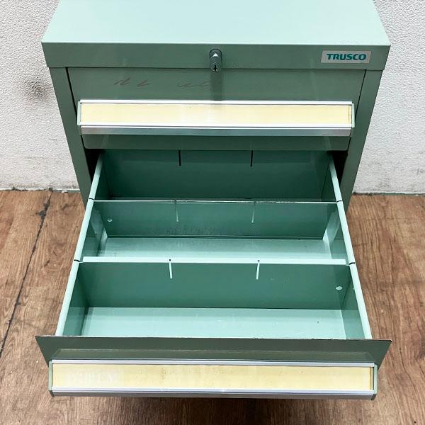 現状品】TRUSCO/トラスコ 4段 ミニキャビネット LVR-542 GN ※鍵欠品 