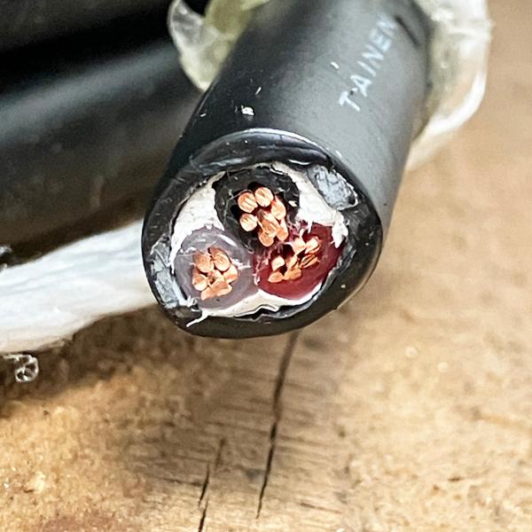 【未使用品】住電hstケーブル 電線 Em 600v Cef 3芯 300m エコグリーン〓架橋ポリエチレン絶縁耐燃性 ポリエチレンシース 