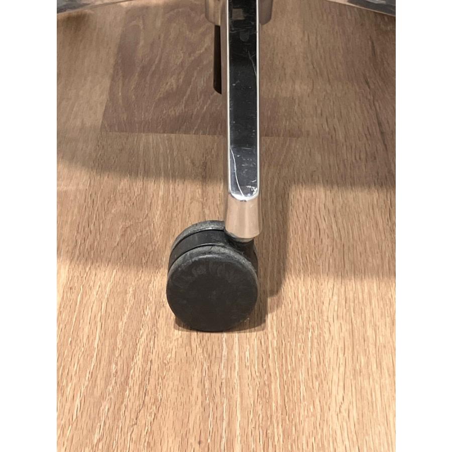 □中古品□ イトーキ Celeeo(セレーオ)シリーズ 可動肘付 □中古品□ イトーキ Celeeo(セレーオ)シリーズ 可動肘付