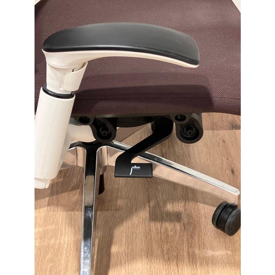 □中古品□ イトーキ Celeeo(セレーオ)シリーズ 可動肘付 □中古品□ イトーキ Celeeo(セレーオ)シリーズ 可動肘付