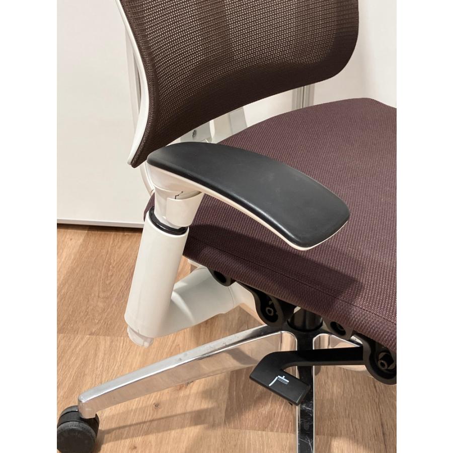 □中古品□ イトーキ Celeeo(セレーオ)シリーズ 可動肘付 □中古品□ イトーキ Celeeo(セレーオ)シリーズ 可動肘付
