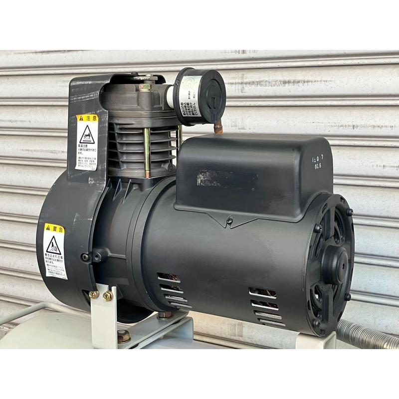 jeekプロフは必読m(__)m ⚠︎jeekプロフ必読でm(_ _)m⚠︎エッセンシャルオイル 木箱