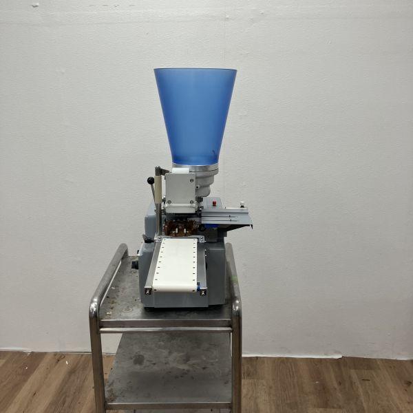 東亜工業 小型餃子成形機(1) MA-G-1030 中古 1ヶ月保証 2019年製 単相
