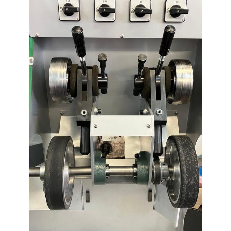山口)下松市より　靴フィニッシャー 靴修理専門機 ISL-114 1995年製 単相100V 動作品 要メンテ【現状品】BIZHB03H 根本製作所 靴修理機 フィニッシャー 単相100V 型式不明 - 中古工具