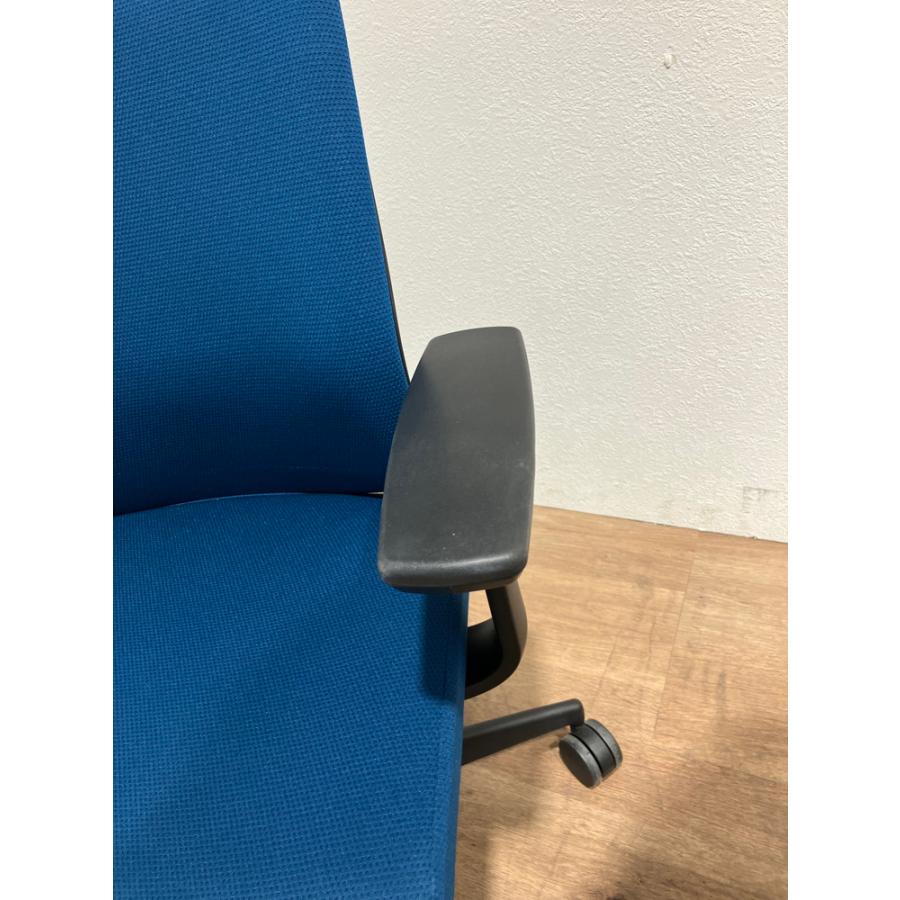 □中古品□ コクヨ 固定肘付ウィザード2チェア CR-G1821F6G4T4W ※背面
