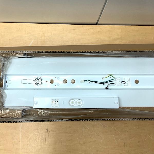 未使用】アイリスオーヤマ IREL-LXBF-CL40W 幅230mm 非常用照明器具