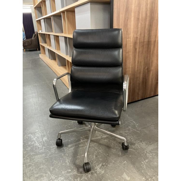□中古品□ ハーマンミラー イームズソフトパッドグループチェア 