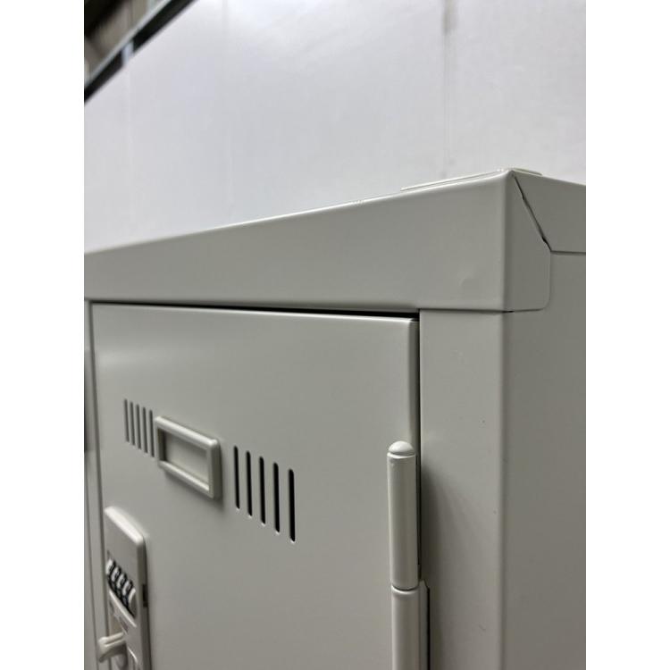 □中古品□ 生興 12人用ロッカー LKD-12 ※キズ有/側面小穴有 : 無限堂 