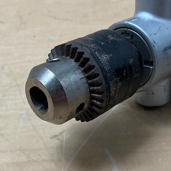 Makita/マキタ UT130D 充電式カクハン機 18V ※本体のみ ○126295 