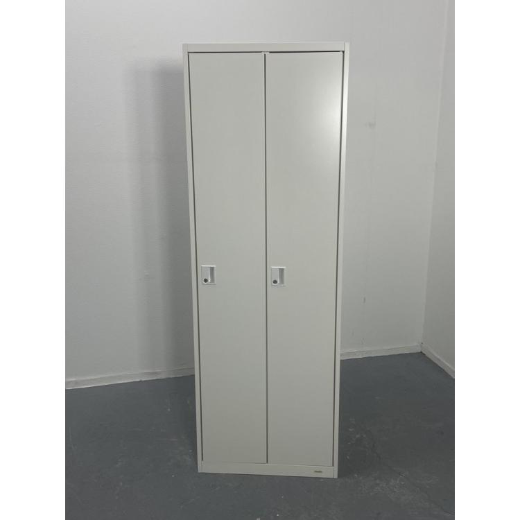 オカムラ スチールロッカー 2人用 更衣室 オフィス シリンダー錠 ホワイト 幅614×奥行515×高さ1790mm (中古品)の画像
