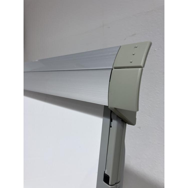 コクヨ ホワイトボード 幅740×奥行570mm 脚付き マグネット 両面 