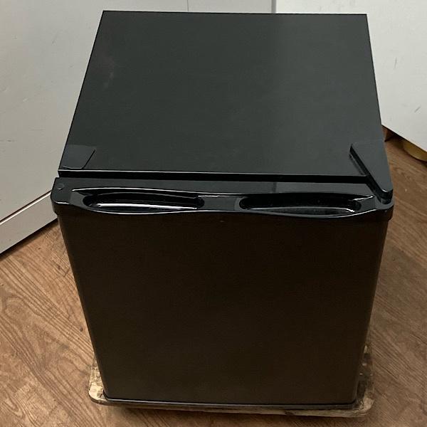 中古】MAXZEN/マクスゼン JRP23HS01BK 23L 冷蔵庫 ペルチェ式 1ドア 右