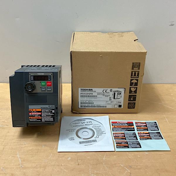 未使用】TOSHIBA/東芝 インバータ VFS15-2015PM 三相 200V 1.5kW