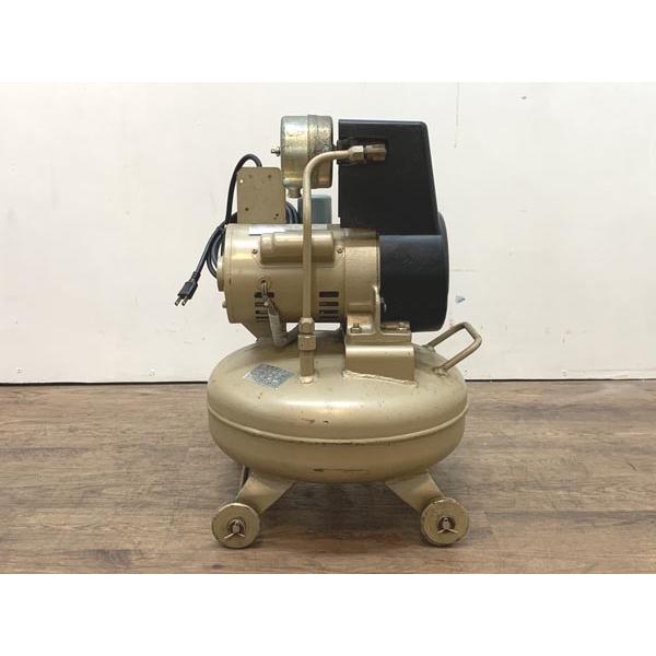 東芝　オイルレスコンプレッサー　SLP5D-2S3 TOSHIBA（東芝） 0.2kW 1/4馬力 オイルフリーレシプロコンプレッサー