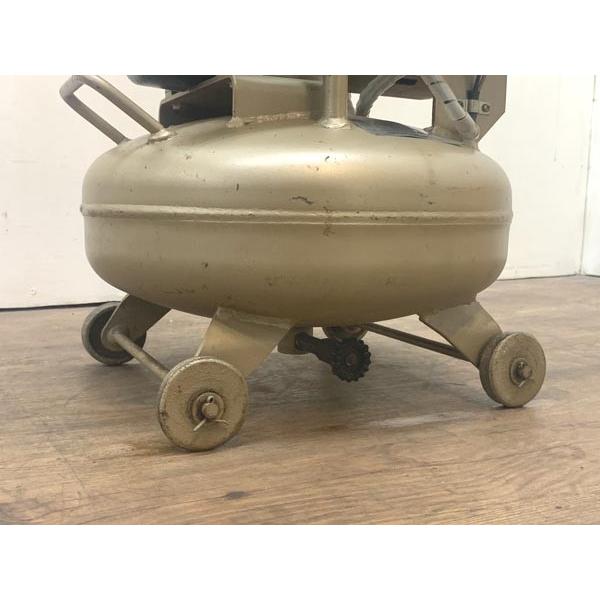 TOSHIBA（東芝） 0.2kW 1/4馬力 オイルフリーレシプロコンプレッサー