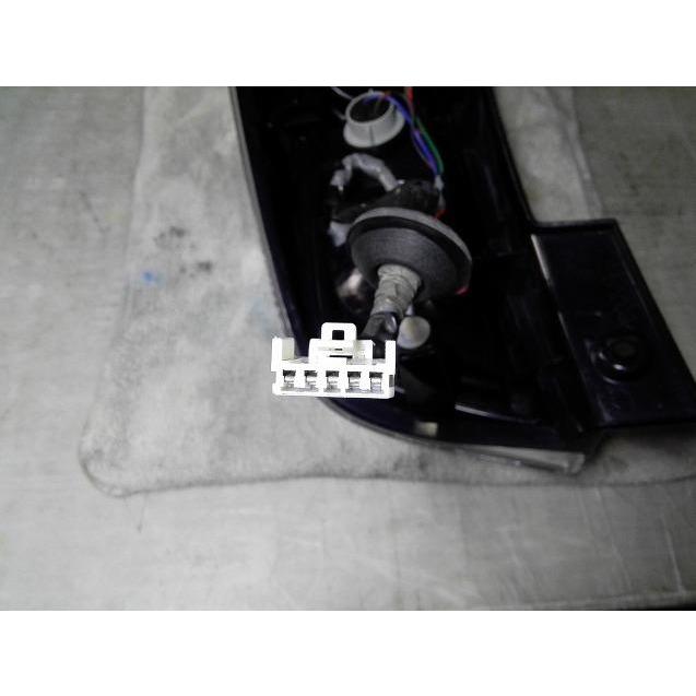デイズルークス DBA-B21A 右テールランプ ブレーキランプ ストップ