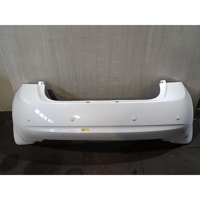 E12 ノートNISMO リアバンパーくカラーNO。QAB DBA-E12 ノート DBA-E12 リアバンパー カラー番号QAB ブリリアントホワイト