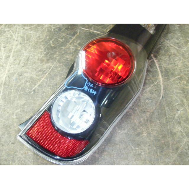 ミラ（ダイハツ） ミラ DBA-L275S 右テールランプ ブレーキランプ
