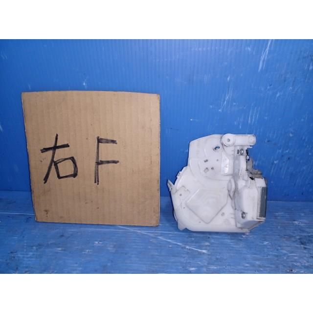 タント タントエグゼ DBA-L455S 右フロントドアロックソレノイド